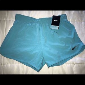 NEW Nike shorts with spandex